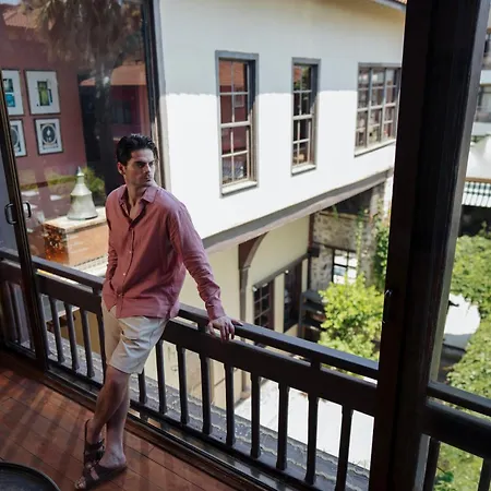 Alp Pasa - Special Class Hotel